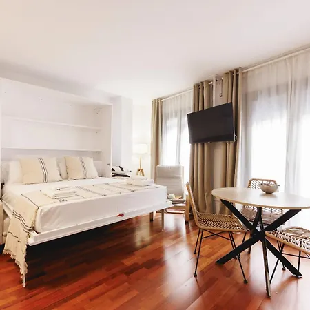 Apartment Bravissimo Placa Catalunya Studio, Monthly